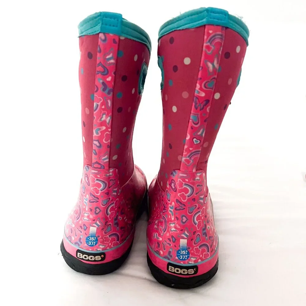 Bogs hearts/rainbows K Classic rain boots VGUC size 6 EU 39